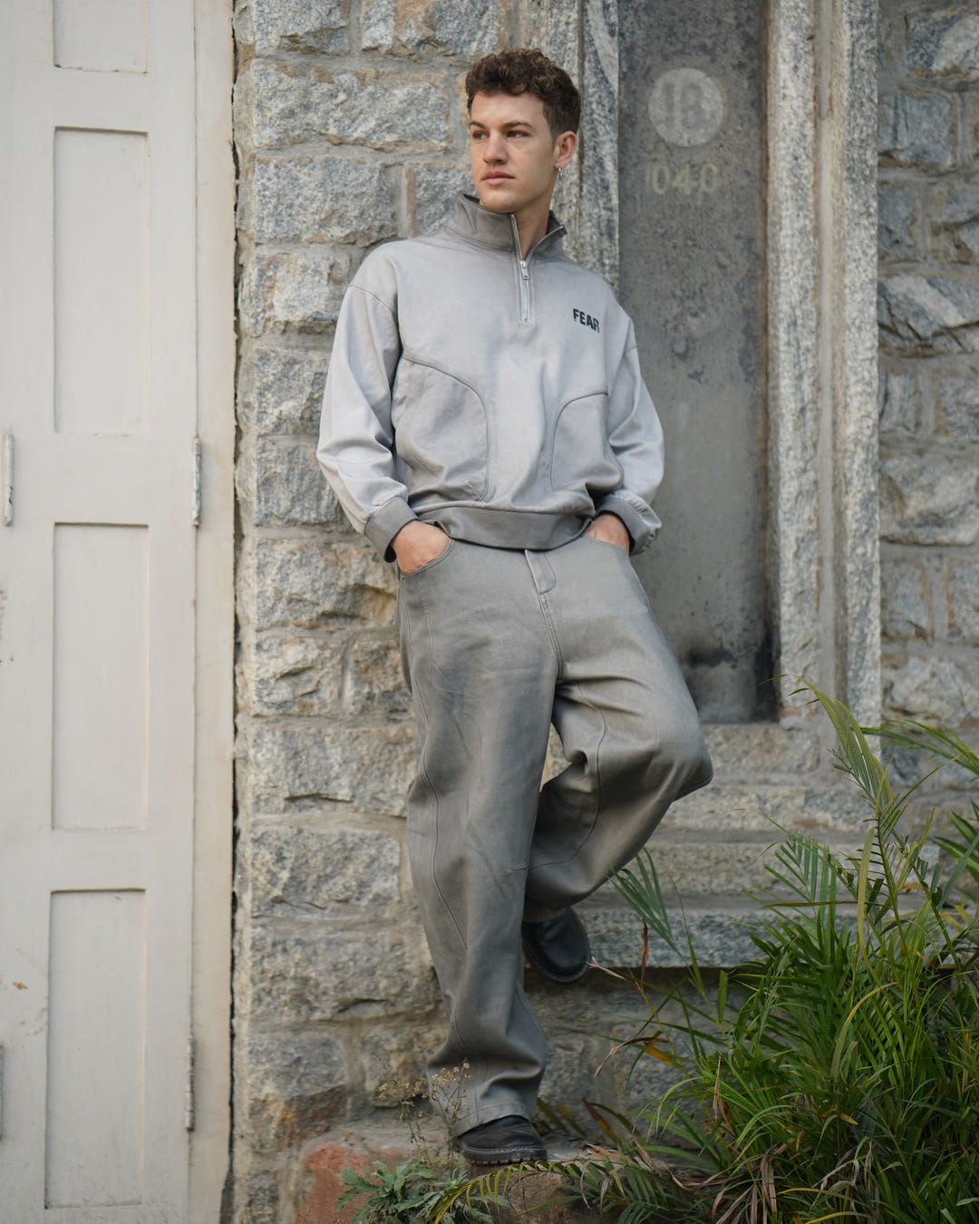 Quarter zipper sweatshirt - image 3