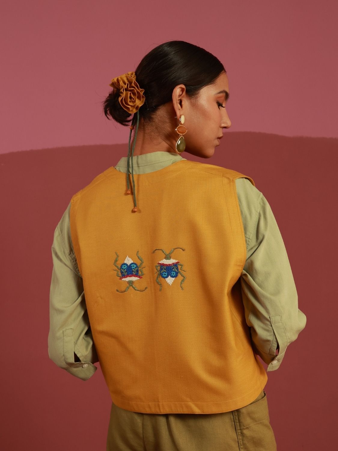 Bug Me Not Gilet - image 4