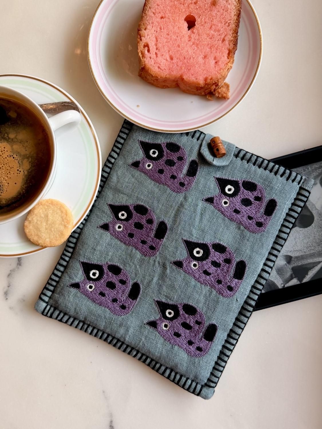 The Purrlot Thickens Kindle Sleeve - image 1