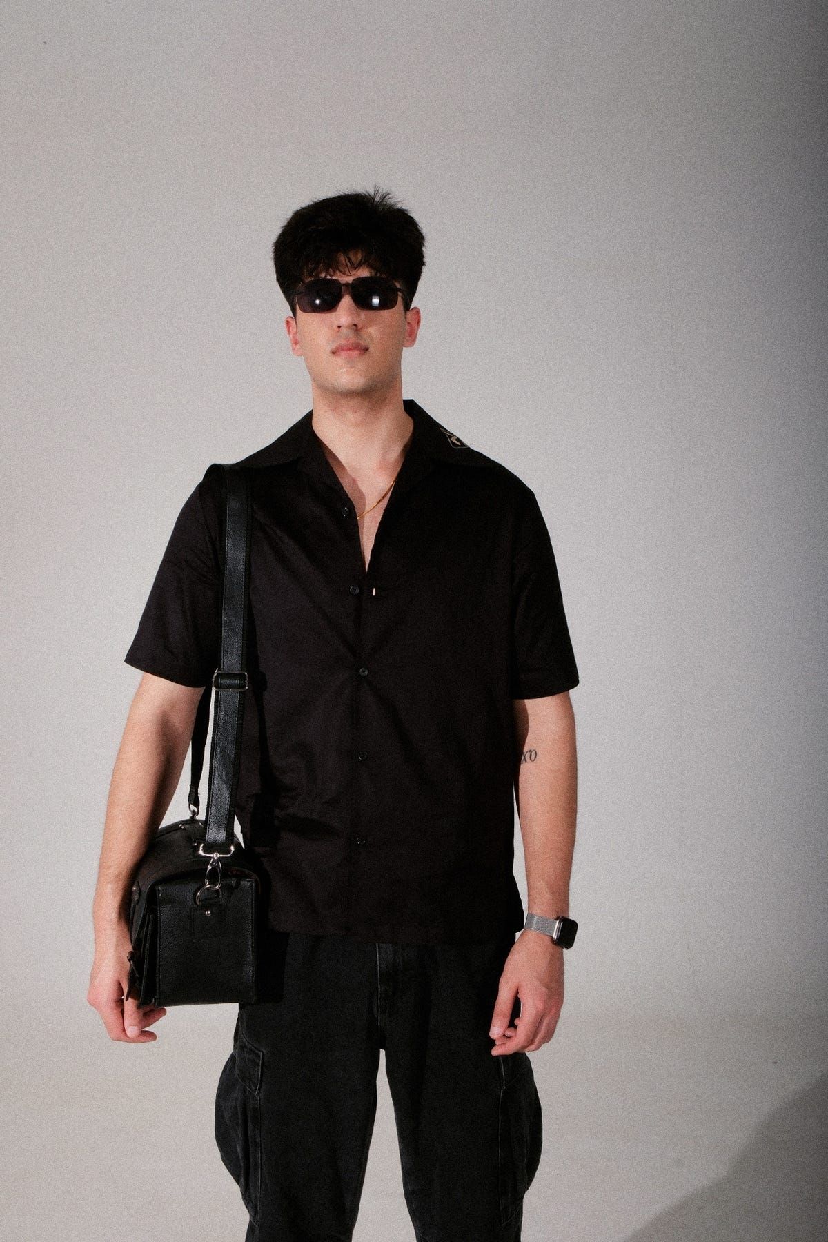 Black essential shirt (Unisex) - image 2