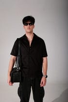 Black essential shirt (Unisex) view 2